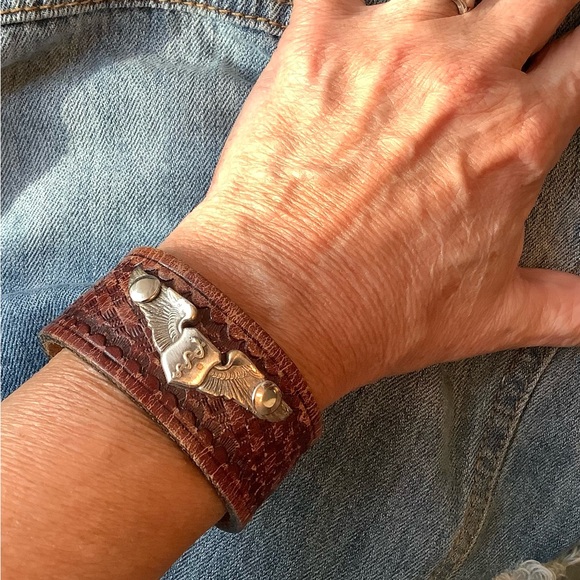 Leather cuff, medical theme - Picture 1 of 7
